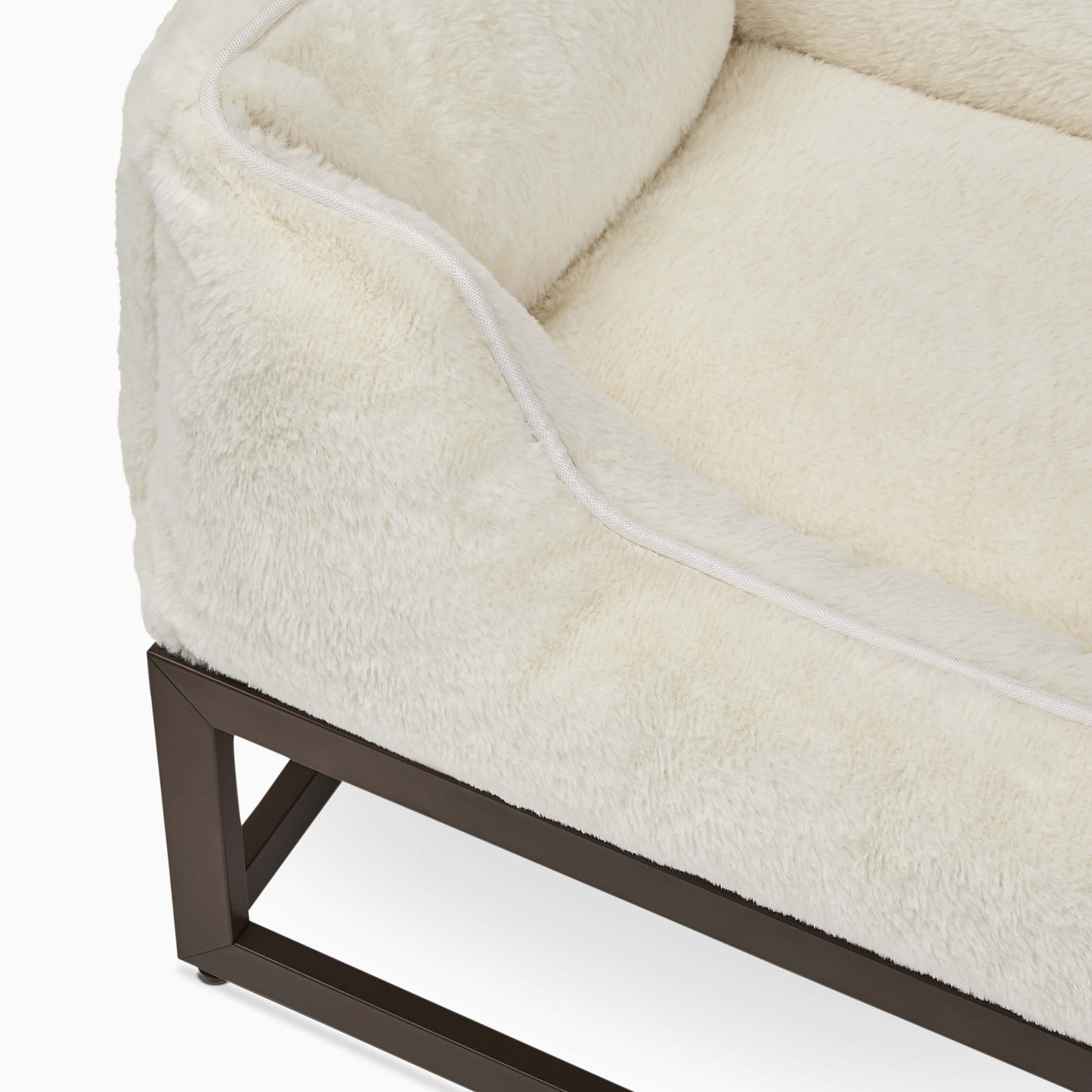 The FÜZI Dog Bed - Faux Fur